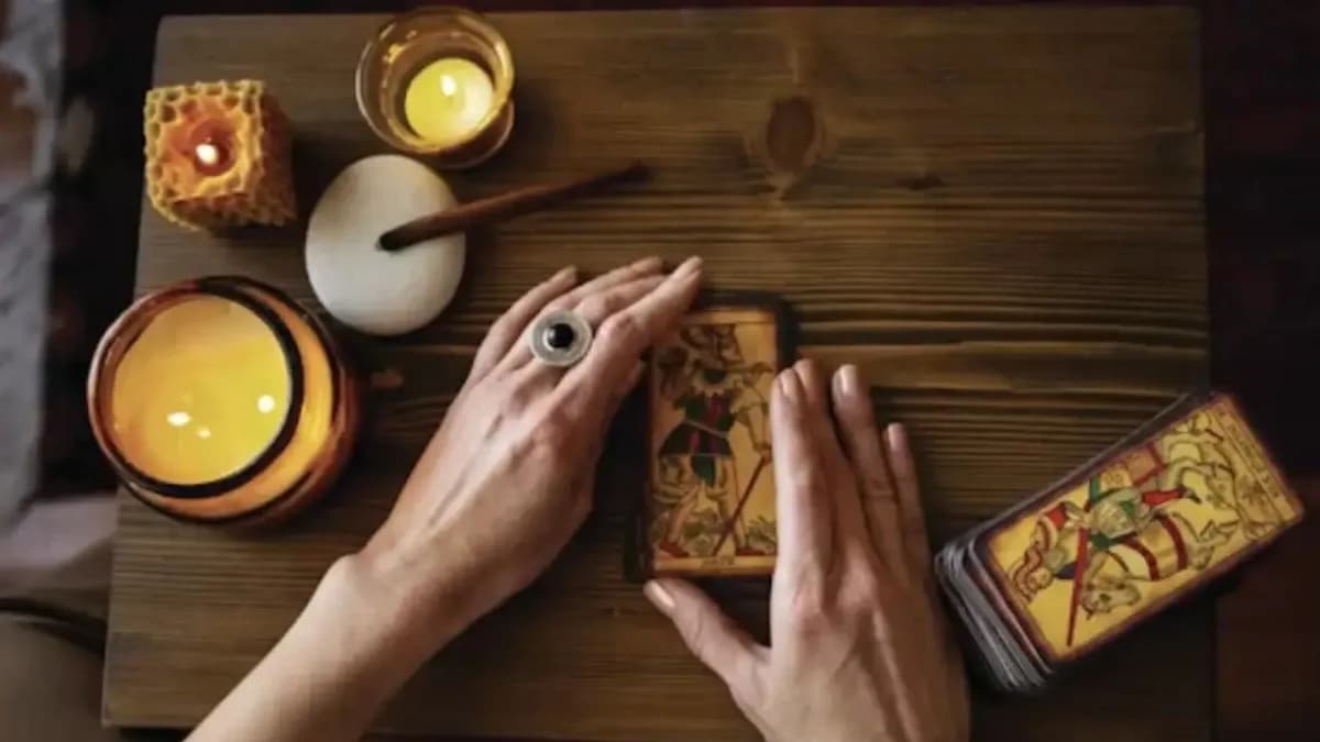 Daily Tarot Reading for August 8, 2026: Love, Career and Money Predictions for Lion's Gate Portal